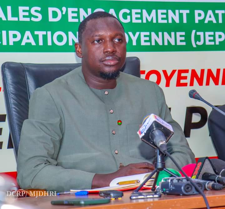 Le SG du ministère en charge de la Justice, Harouna Kadio lors de la conférence de presse sur l'organisation des Journées nationales d’engagement patriotique et de participation citoyenne, 24 septembre 2024