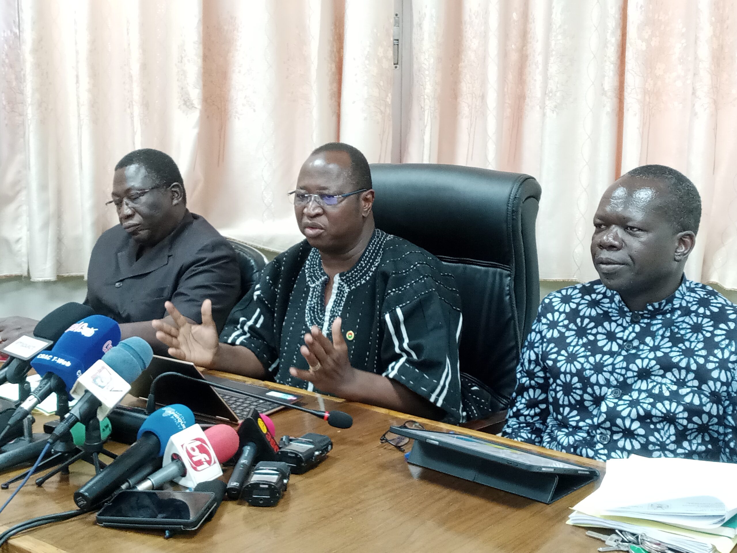 Conférence de presse sur le point des des retards académiques dans les universités publiques et les stratégies mises en place pour le rattrapage de ces retards, 12 novembre 2024