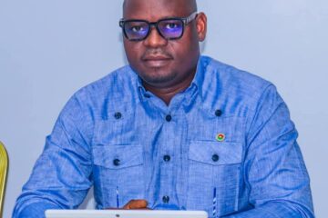 Le ministre en charge de la Justice, Me Edasso Rodrigue BAYALA, a présenté le 4 décembre 2024, l’avant-projet du budget 2025 de son ministère à la Commission des finances et du budget (COMFIB), 4 décembre 2024