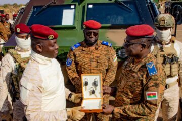 Remise d'un important lot de matériels militaires à l'Armée par le Chef de l'Etat, 23 décembre 2024