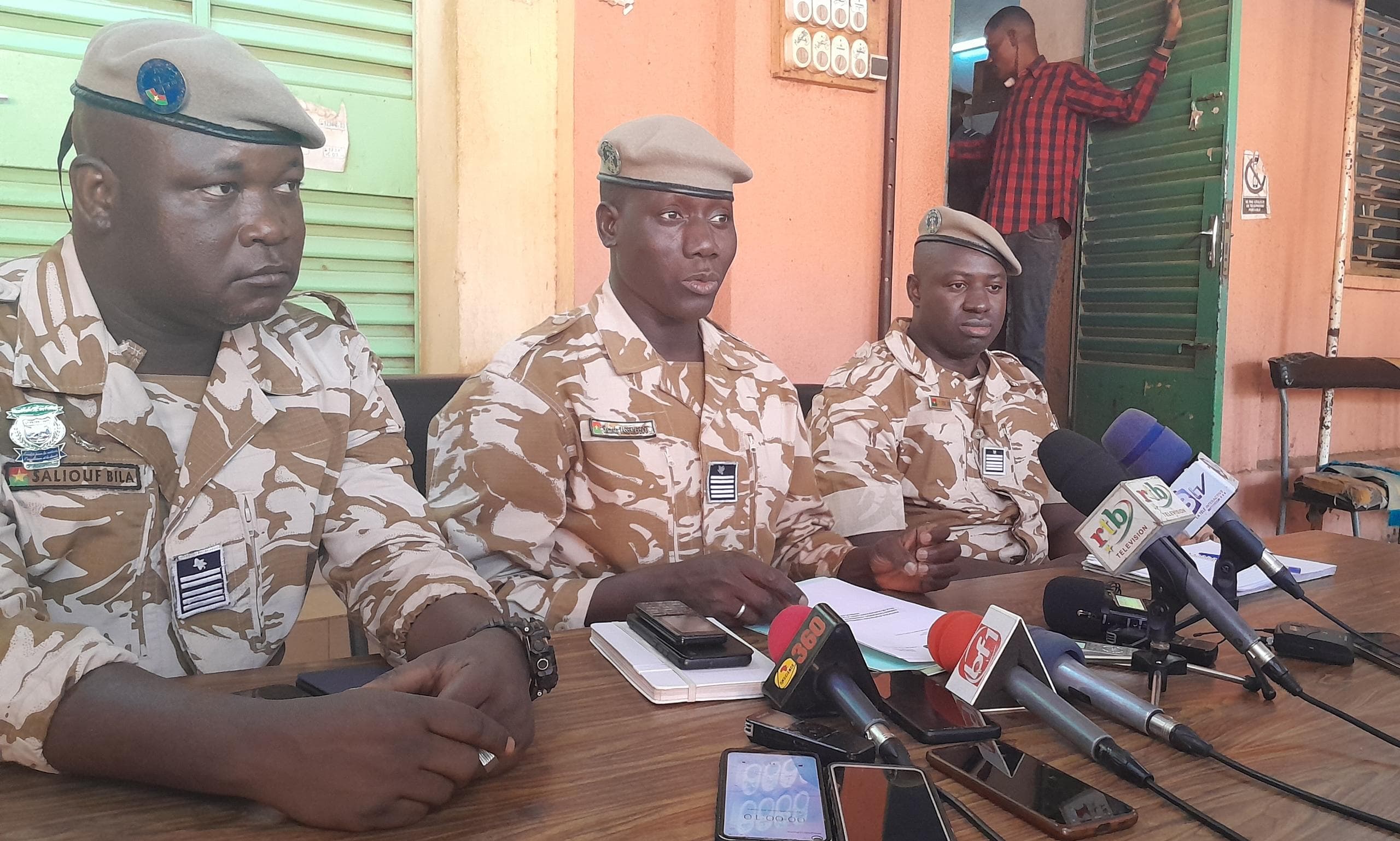 Conférence de presse de la Police nationale sur les dispositifs sécuritaires mis en place pour garantir la sécurité pendant les fêtes de fin d'année, 24 décembre 2024 à Ouaga