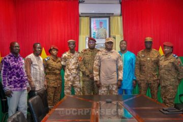Audience de L’Agence de Soutien aux Veuves, Orphelins et Victimes de Guerre (ASVOVIG) chez le ministre de la Sécurité, Mahamadou Sana, 23 janvier 2025