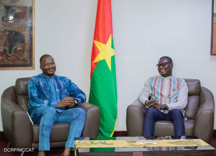 Dans le cadre des préparatifs du FESPACO 2025, le ministre en charge de l'Art du Tchad, pays invité d'honneur a rendu une visite chez le ministre en charge de l'Art du Burkina, 27 janvier 2025