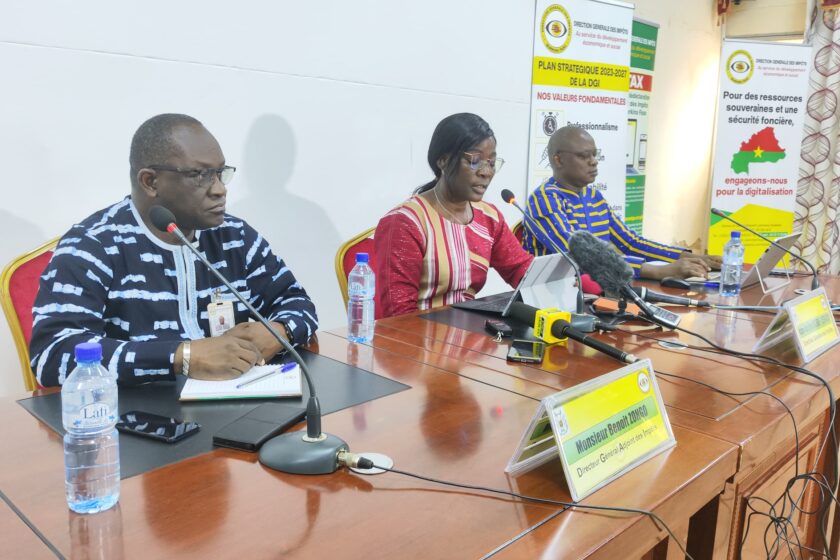 Cérémonie d'ouverture de la 10ᵉ rentrée fiscale sous le thème « Pour un Burkina Faso résilient et souverain, je déclare et je paie mes impôts », 10 janvier 2025