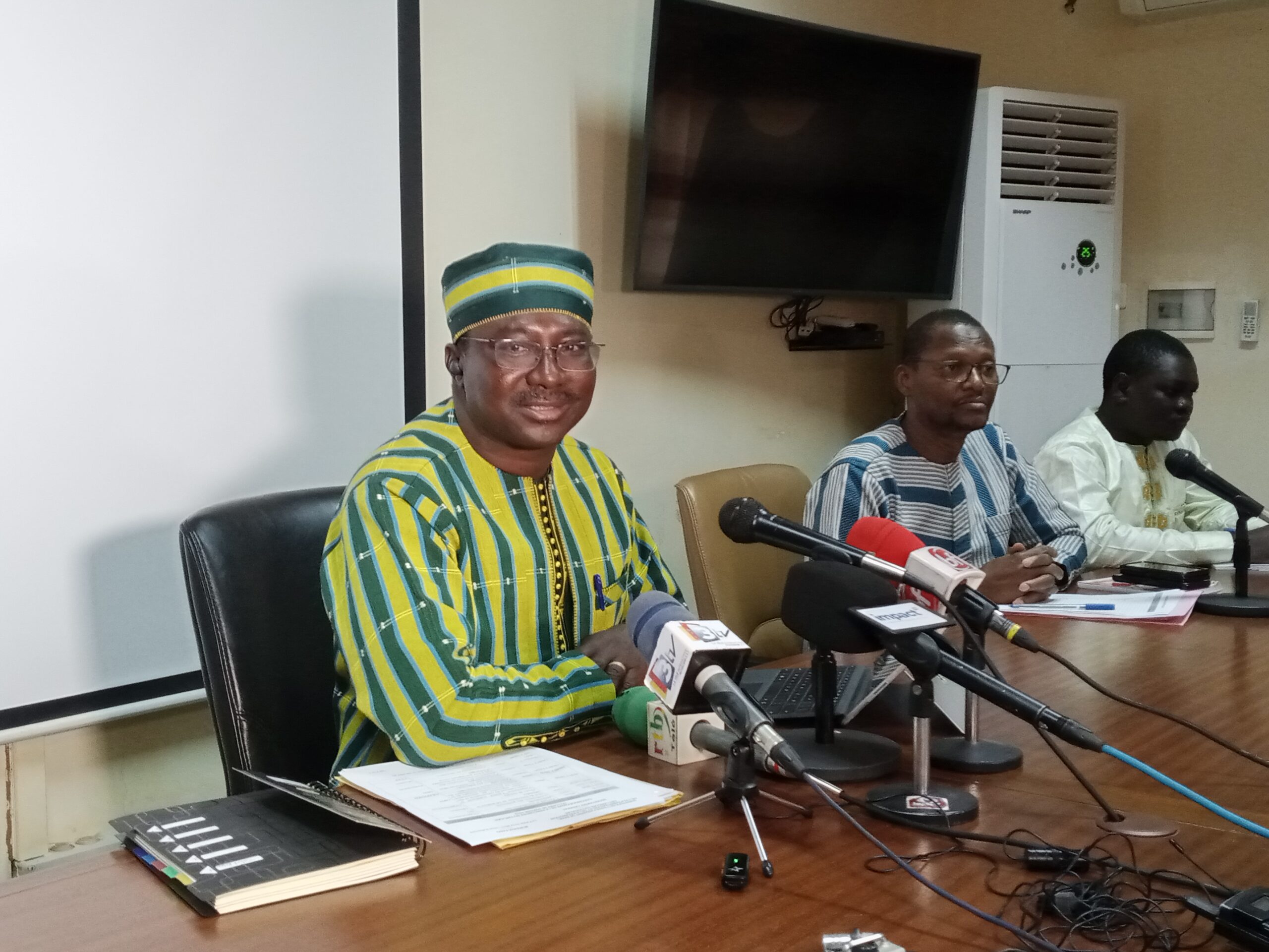 Cadre de concertation des GRH du ministère en charge de l'Enseignement de base sur la gestion des ressources humaines du département, 6 janvier 2025