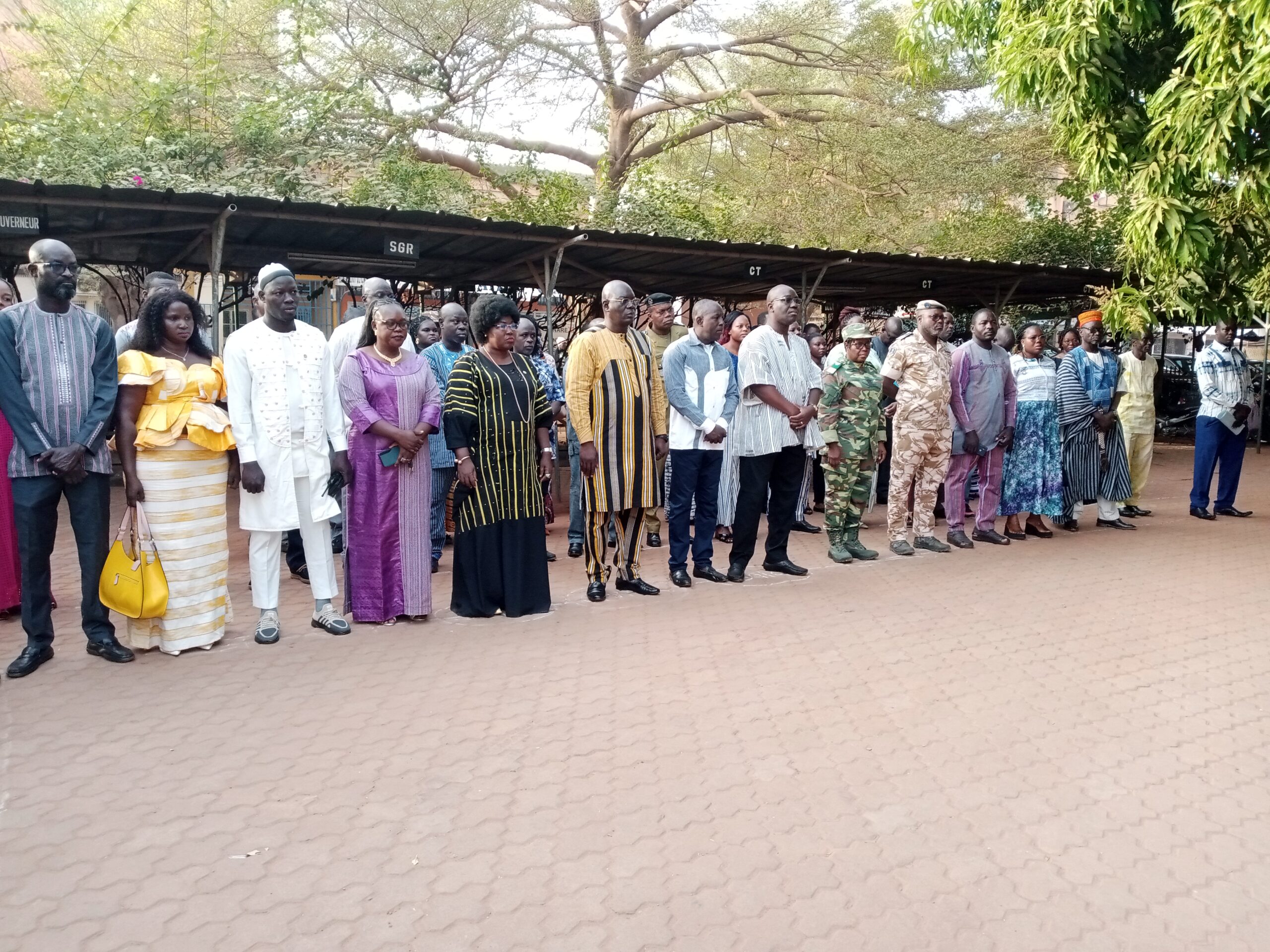 Cérémonie de montée des couleurs au Gouvernorat de la région du Centre, présidée par le gouverneur de la région du Centre, Abdoulaye Bassinga, 8 janvier 2025