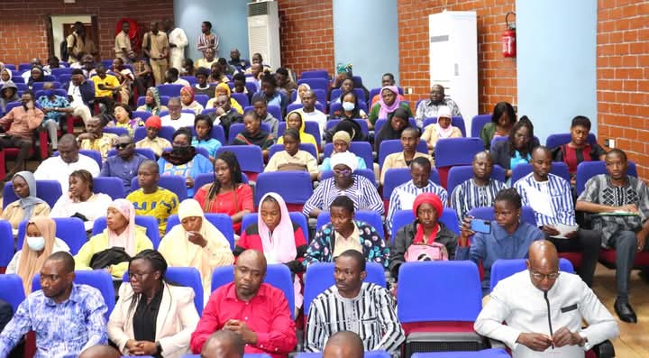 Le CSC a organisé une conférence publique sur les attitudes à adopter face à la désinformation pour une utilisation saine des réseaux sociaux, 7 février 2025