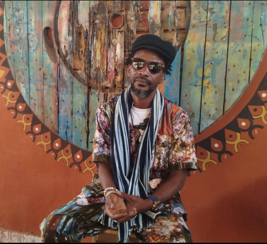 Interview avec le réalisateur burkinabè Sougalo Afa Nimi sur son film documentaire « Kabakourou », sélectionné en compétition officielle au FESPACO 2025