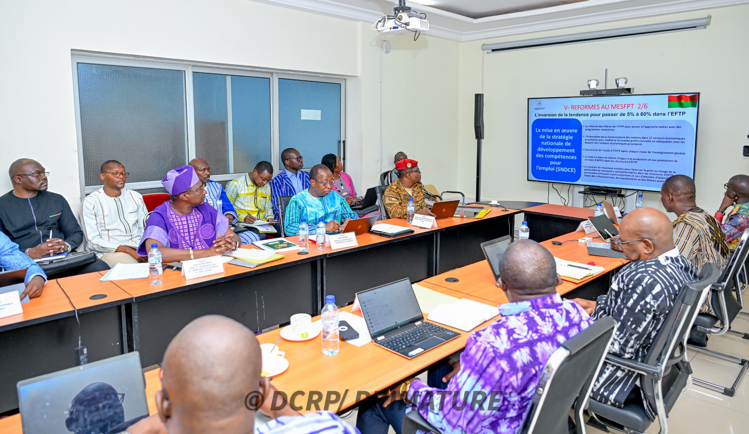 Le Premier ministre a présidé un conseil de cabinet consacré à l’état d’avancement des réformes du système éducatif, 10 février 2025