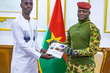 Le Président du Faso a reçu le rapport 2022 et 2023 du CSC, le 18 février 2025