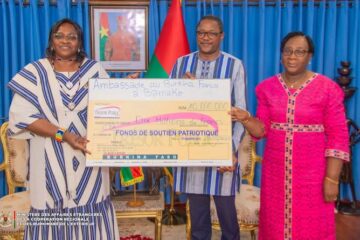 Le ministre des Affaires étrangères de la Coopération régionale et des Burkinabè de l’Extérieur, Karamoko Jean Marie Traoré, a reçu le 4 mars 2025, l’Ambassadeur du Burkina Faso au Mali, Julienne Dembele /Sanon