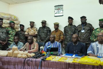 Conférence de presse de la CNLF sur la saisie de 473 tonnes de pâtes alimentaires périmées, 6 mars 2025