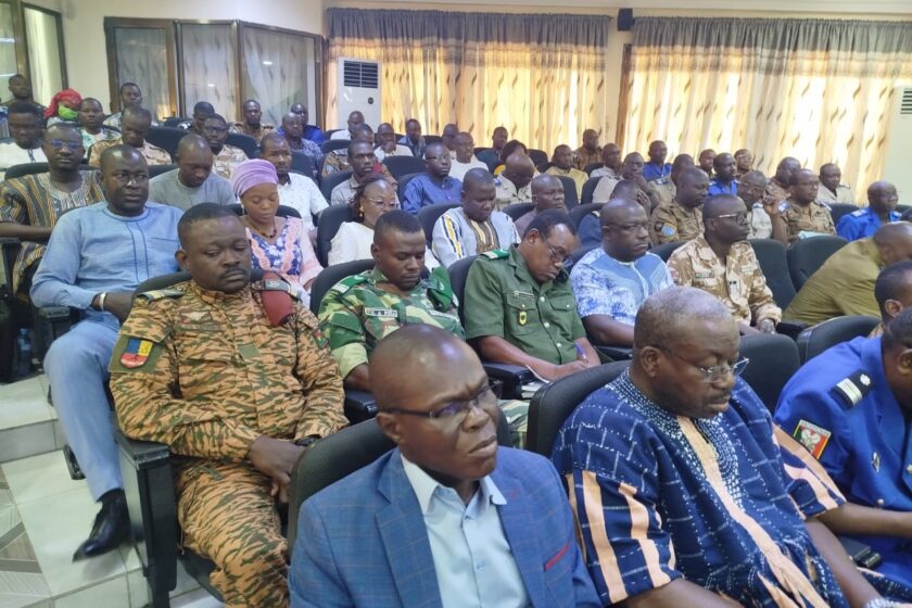 Le ministre de la Sécurité, Mahamadou Sana a présidé le 07 mars 2025 à Ouagadougou, la revue annuelle 2024 du Cadre sectoriel de dialogue « Défense et Sécurité » (CSD-DS)