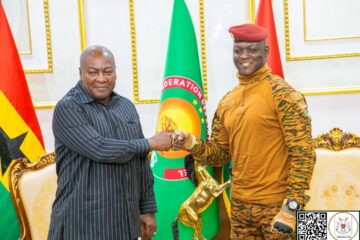 Point de presse du président ghanéen John Dramani Mahama a l'issue de sa visite d'amitié et de travail au Burkina, 10 mars 2025