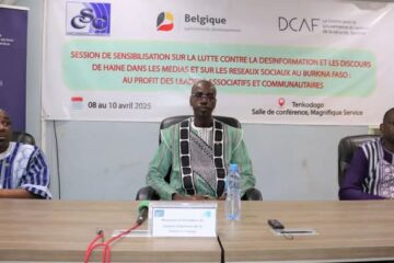 Le CSC organise un atelier de sensibilisation sur la lutte contre la désinformation à Tenkodogo, 8 avril 2025