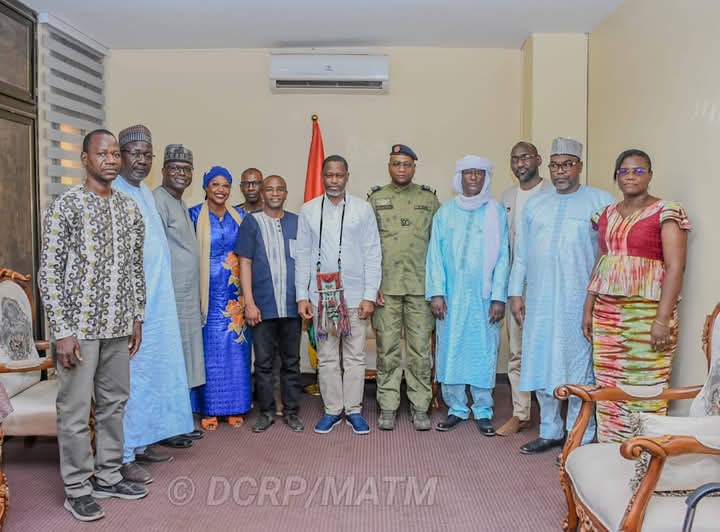 Le ministre en charge de l'Administration territoriale a reçu en audience le DG de l’Administration territoriale du Niger, 15 avril 2025
