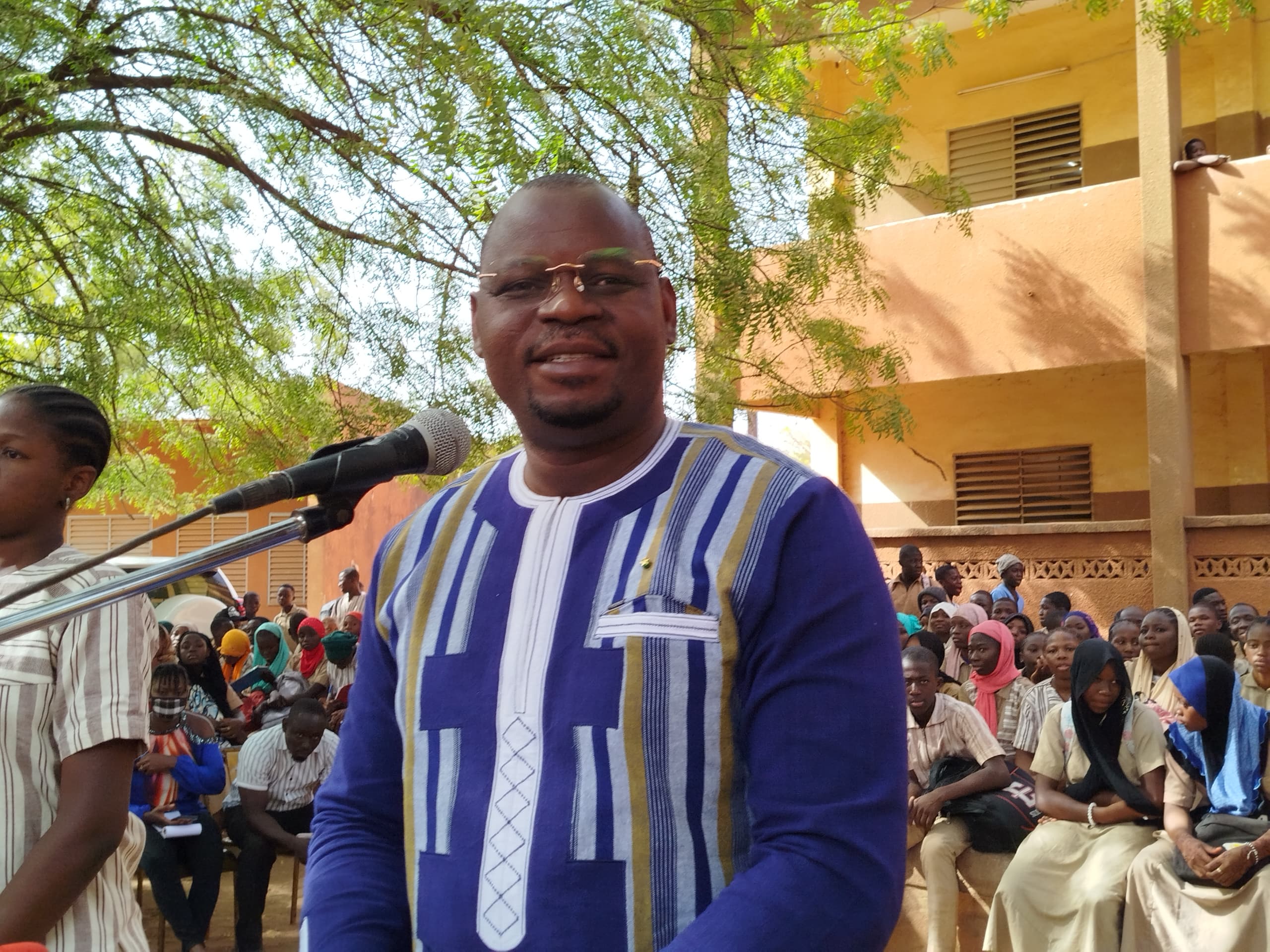 La cérémonie officielle de lancement des conférences dans le cadre de la première phase de la 2ème édition des journées nationales d’engagement patriotique et de participation citoyenne (JEPPC), 2 avril 2025