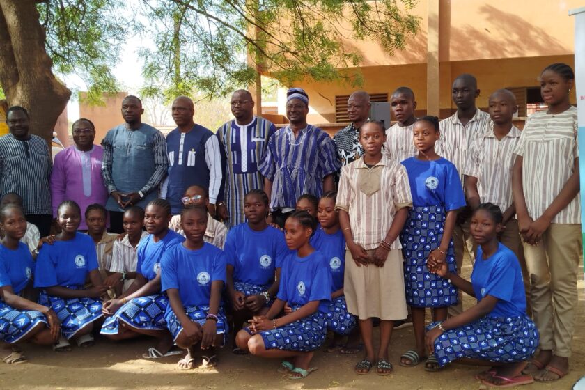 La cérémonie officielle de lancement des conférences dans le cadre de la première phase de la 2ème édition des journées nationales d’engagement patriotique et de participation citoyenne (JEPPC), 2 avril 2025