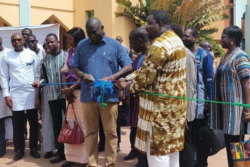 Cérémonie d'ouverture de la 1ère édition du forum des nouveaux médias, 3 avril 2025