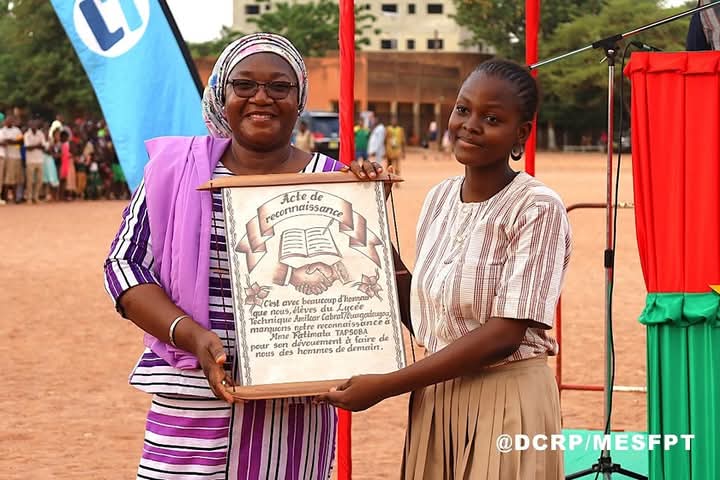 Lancement de la première édition de la Semaine de reconnaissance de l’élève envers l’enseignant (SRE), 30 avril 2025