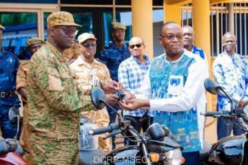 Dans le cadre de la lutte contre l'insécurité, le PNUD donne 100 moto à la Gendarmerie, 2 mai 2025