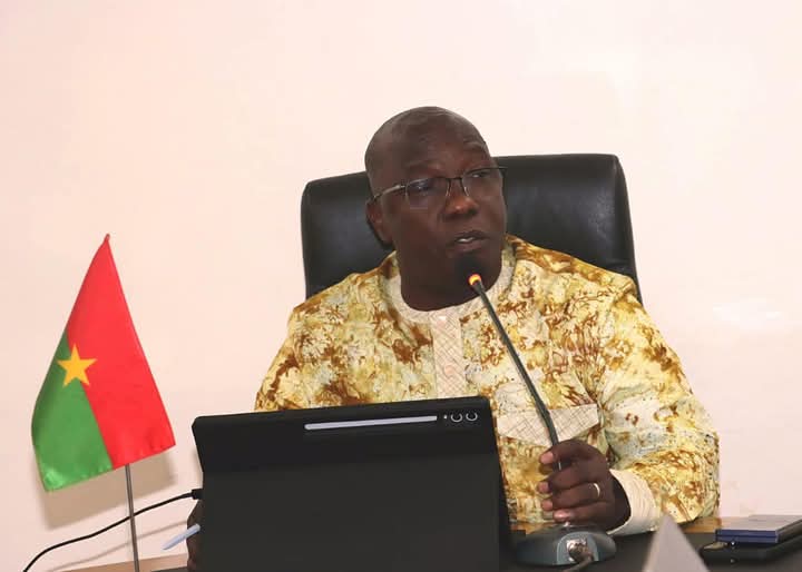 Le ministre des Infrastructures Adama Luc Sorgho a reçu en audience une délégation de la BAD, 13 mai 2025