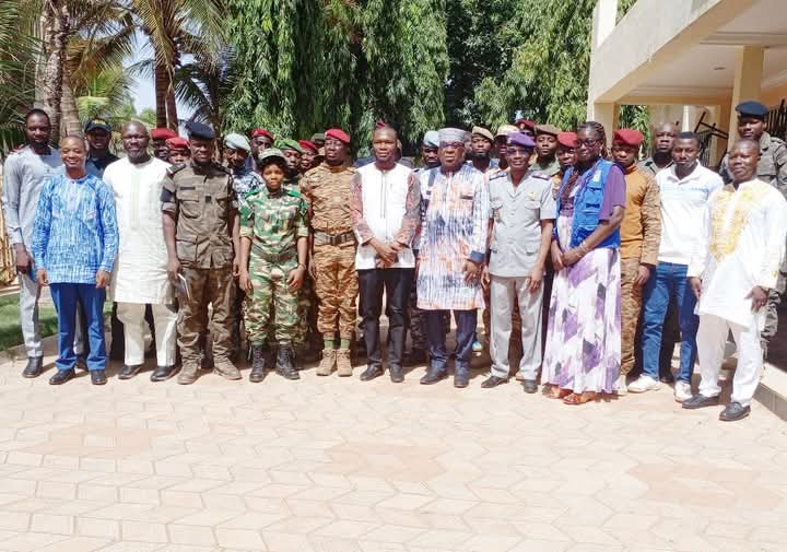 Atelier de formation des donneurs d'ordres FDS sur le respect des droits humains et du droit international humanitaire dans la lutte contre le terrorisme, 5 au 8 mai 2025