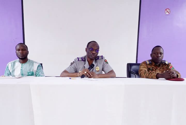 Atelier de formation des donneurs d'ordres FDS sur le respect des droits humains et du droit international humanitaire dans la lutte contre le terrorisme, 5 au 8 mai 2025