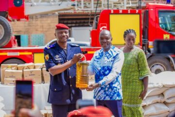 L'AJSB fait un don de vivres au profit des veuves et orphelins des sapeurs pompiers, 19 mai 2025