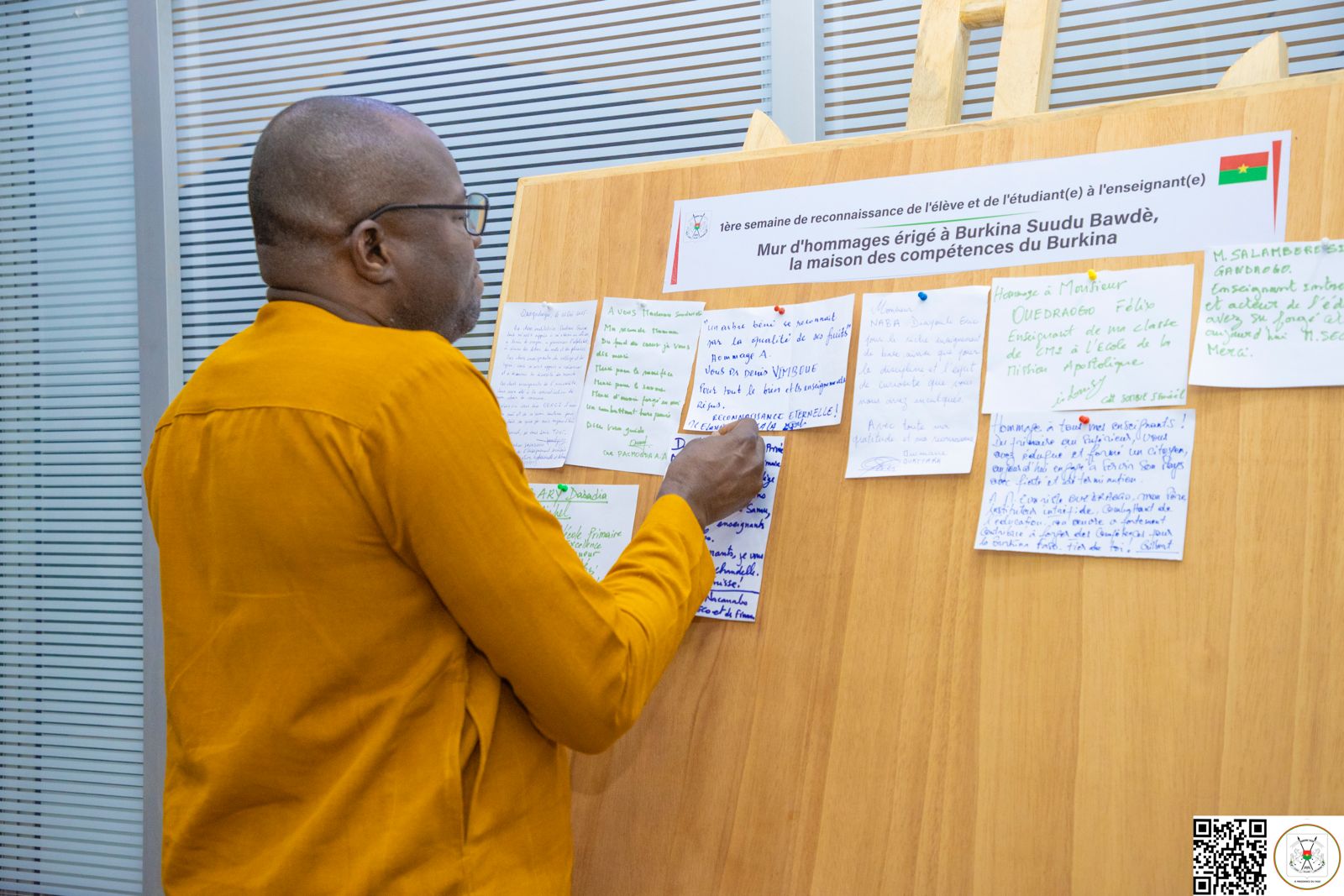 Dans le cadre de la Semaine de reconnaissance de l’élève et de l’étudiant envers l’enseignant, les membres du gouvernement ont rendu hommage à leur enseignant, 2 mai 2025