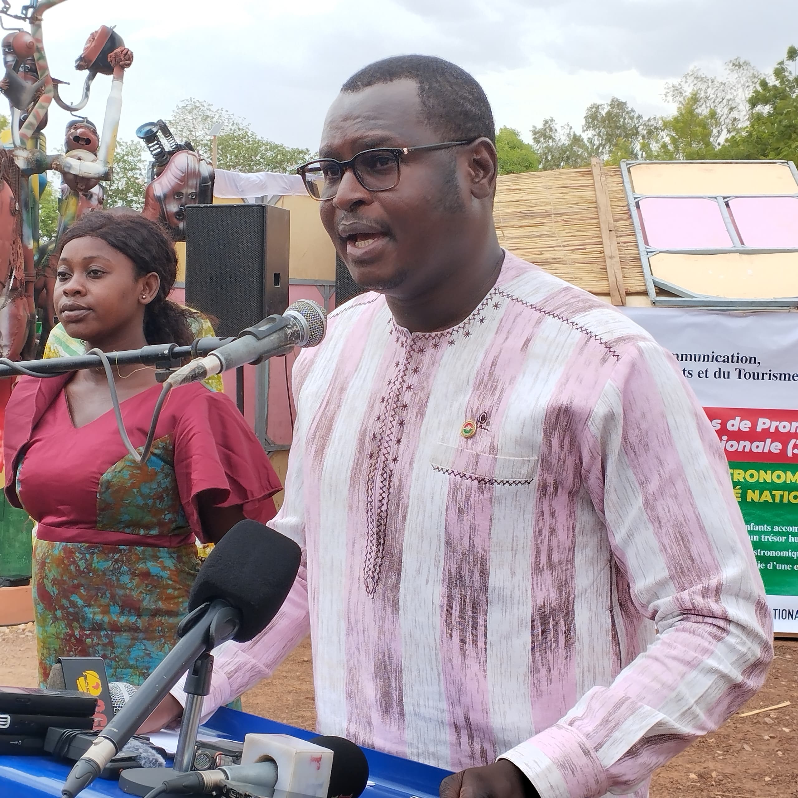 Le ministre en charge du Tourisme, Gilbert Ouédraogo a présidé le lancement de la Journées de promotion de la gastronomie nationale (JPGN), 16 au 17 mai 2025