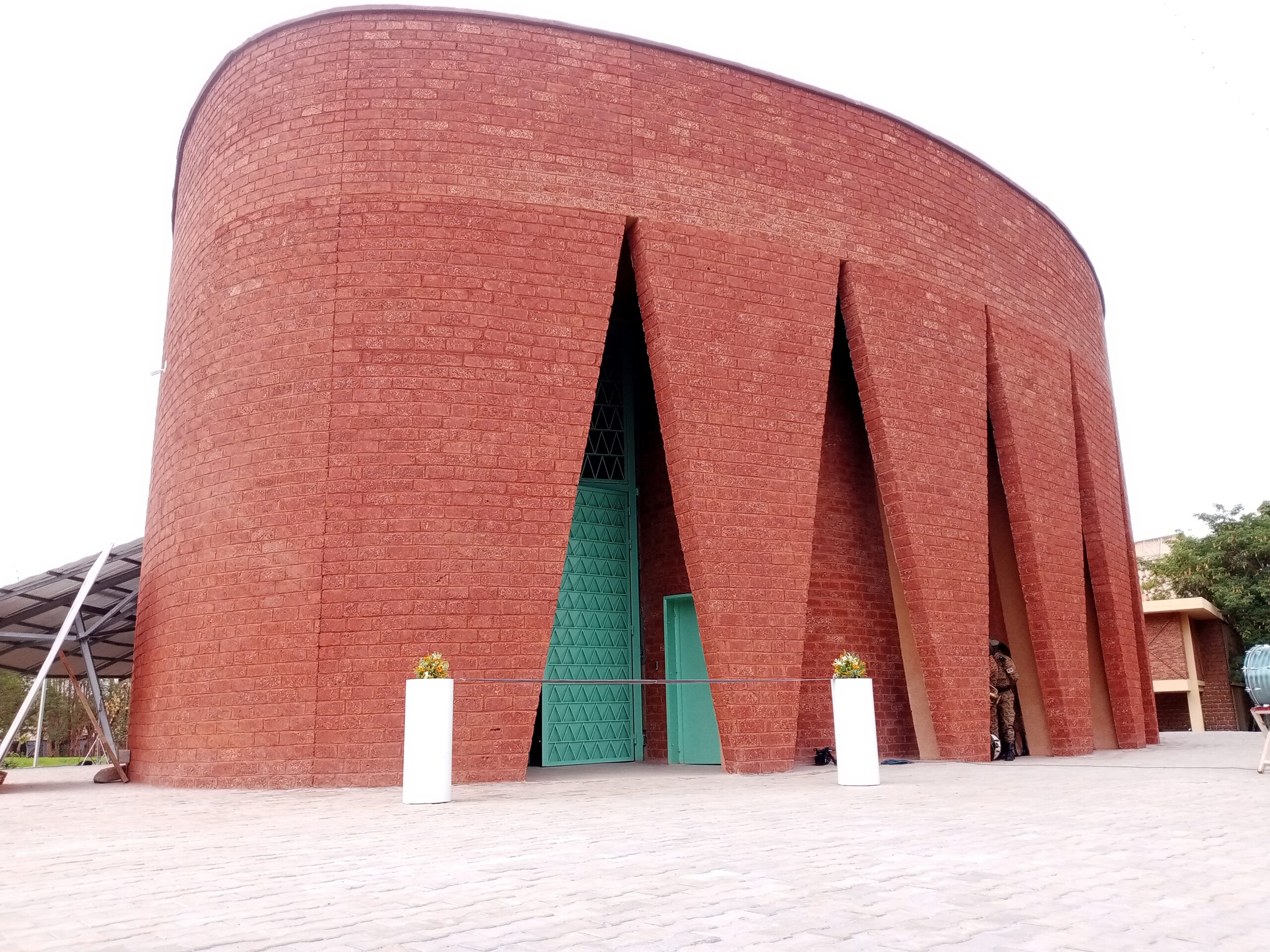 Inauguration du Mausolée Thomas Sankara et ses 12 compagnons, 17 mai 2025