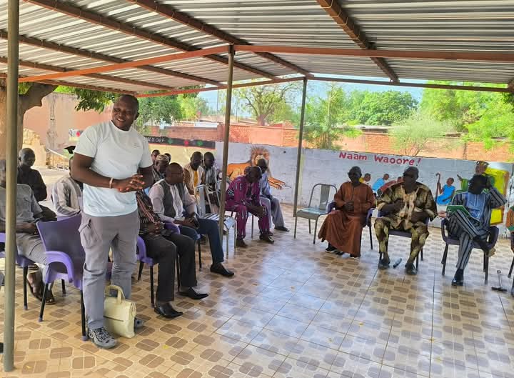 Le PDS de Koudougou, Amédée Paré a conduit une délégation pour faire le point de la mobilisation foncière à Sa majesté Lallé Naba Guigmdé dans le cadre de ma construction du stade de Koudougou, 4 juin 2025