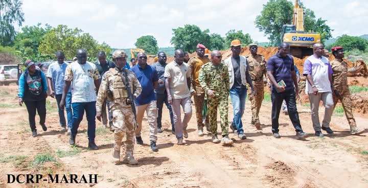 Le ministre chargé de l'agriculteur, Ismaël Sombié a fait une tournée sur les sites d’aménagement de bas-fonds et de construction de barrages dans la région des Hauts-Bassins, 9 juin 2025