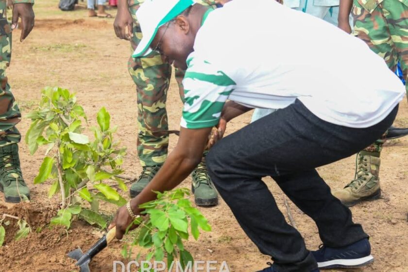 Lancement des bosquets à plantes médicinales à Manga, JNA 2025