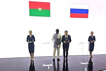 Dans le cadre du projet de construction d'une centrale nucléaire civile au Burkina, le ministre de l'Energie, Yacouba Zabré Gouba a signé un accord intergouvernemental avec ROSATOM (Russie), 19 juin 2025