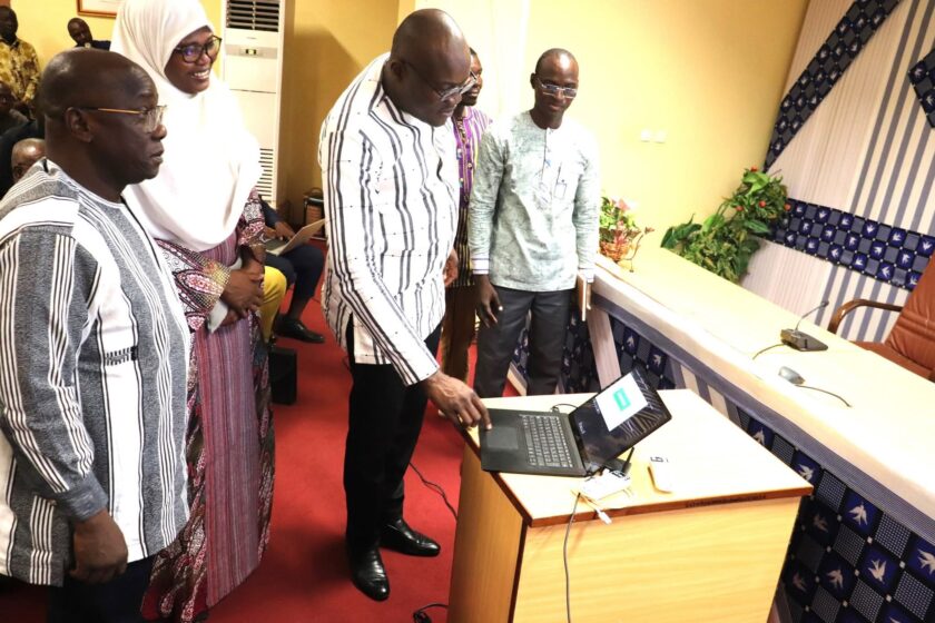 Lancement de la plateforme SECOP pour faciliter la délivrance des pièces administratives pour les marchés publics, 23 juin 2025