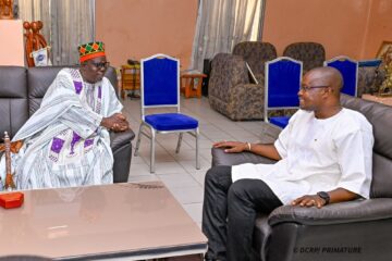 Le Premier ministre, Jean Emmanuel Ouédraogo a effectué, le 29 juin 2025, une visite de courtoisie au Dima de Zoungrantenga, Roi de Tenkodogo