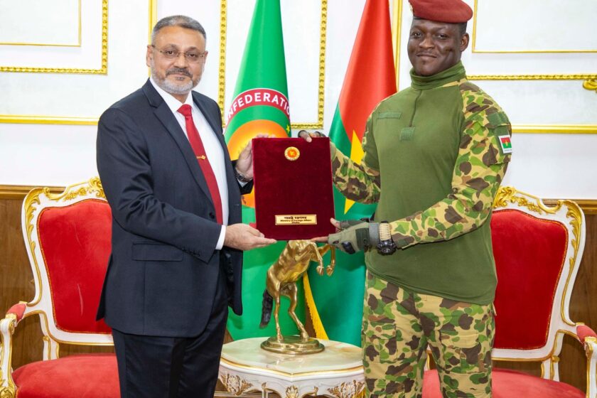 Présentation lettre de créance du nouvel ambassadeur de Bangladesh au Président du Faso, 26 juin 2025