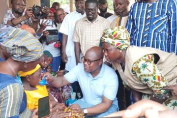 Le ministre de la Santé, Dr Robert Kargougou a lancé officiellement la campagne de chimio-prévention du paludisme saisonnier plus (CPS+), 28 juin 2025 au village Sissili