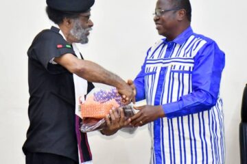 Le ministre de l'Enseignement supérieur, Adjima Thiombiano a reçu en audience ce 30 juin 2025 à Ouagadougou, une délégation des Amis du Président Ibrahim Traoré de l'Occident