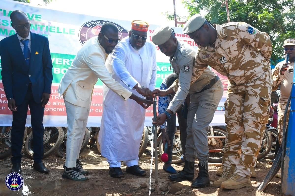 Le Mouvement la VOIX D’AFRIQUE a offert un forage au commissariat Central de Ouagadougou, 3 juillet 2025