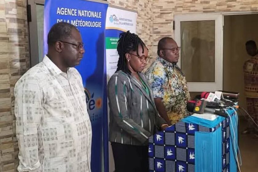 Face à l’évolution des conditions climatiques observées en juin, l’Agence nationale de la météorologie (ANAM) a actualisé ses prévisions saisonnières agro-hydro-climatiques, présenté lors d'une conférence de presse, 24 juillet 2025