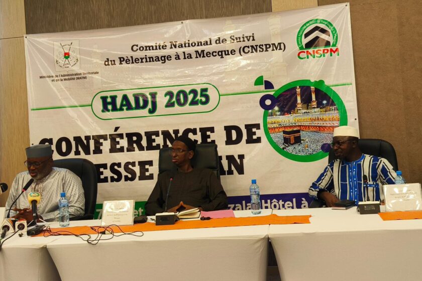 Le Comité national de suivi du pèlerinage à la Mecque (CNSPM) a organisé une conférence de presse pour faire le bilan du Hadj 2025, 17 juillet 2025