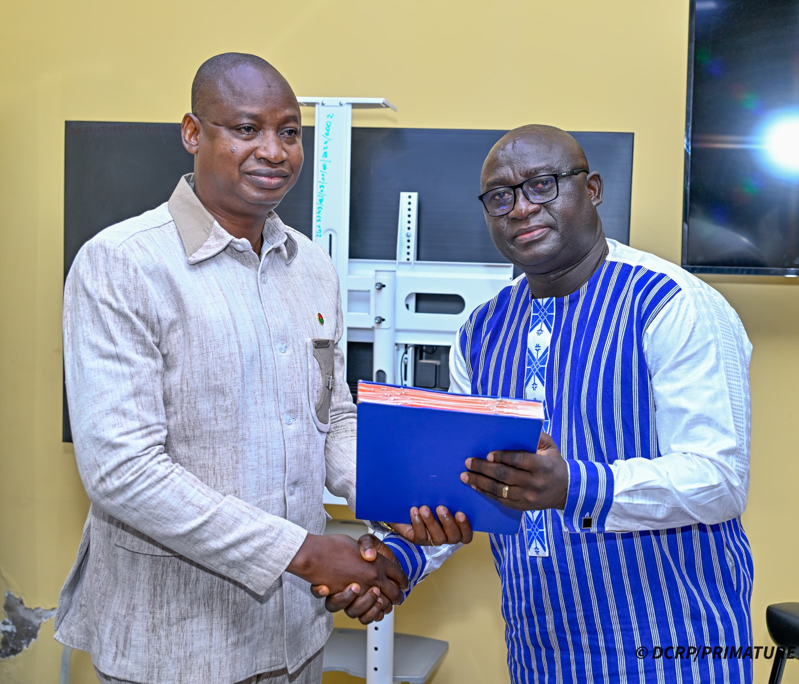 La cérémonie d’installation officielle de trois nouveaux chefs de département présidée par le Secrétaire général, Abdou-Salam Gampéné, 23 juillet 2025