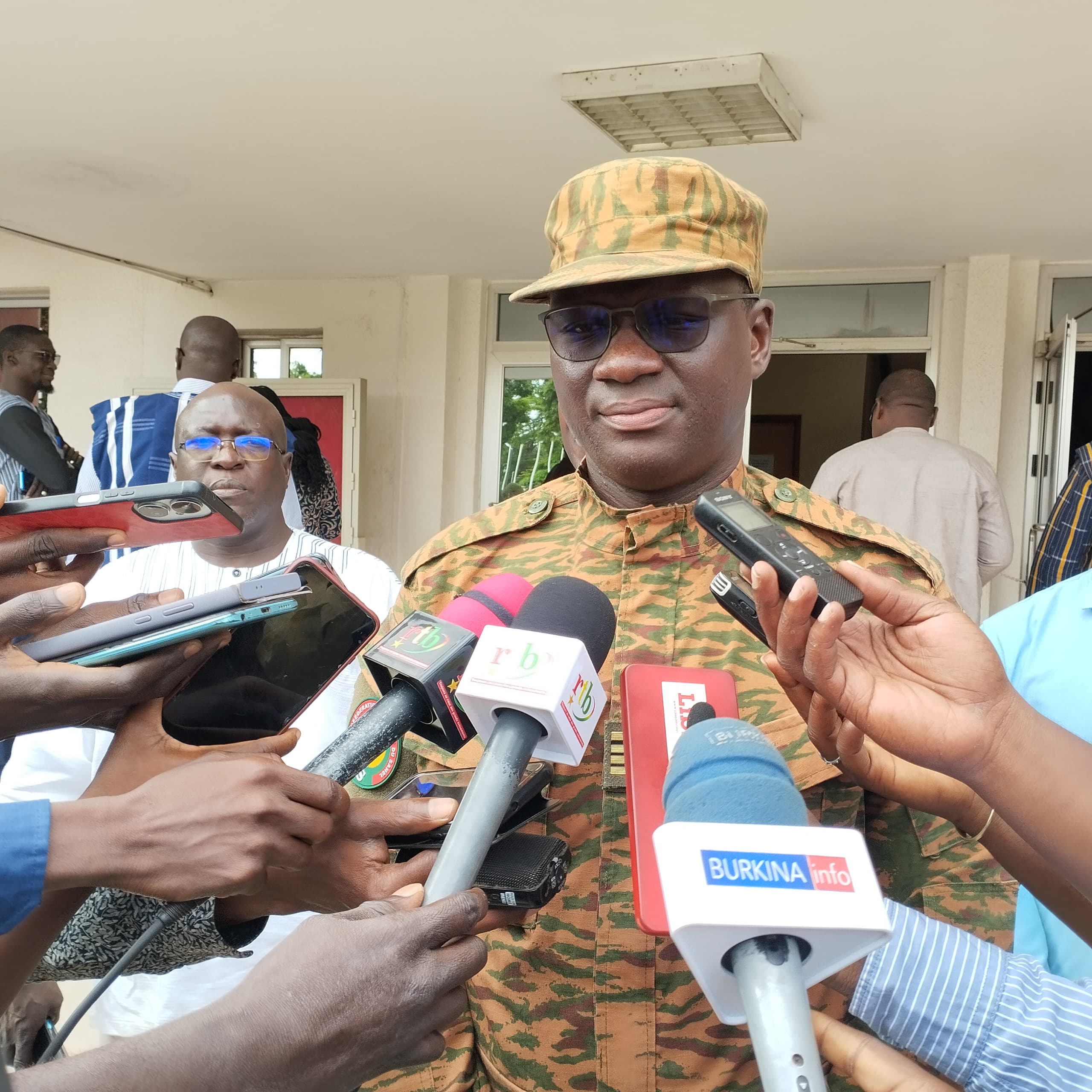 Rencontre entre le ministère de la Sécurité et ses partenaires associatifs et ONG pour faire le point sur la mise en œuvre des programmes d’investissement dans le domaine de la sécurité, 24 juillet 2025