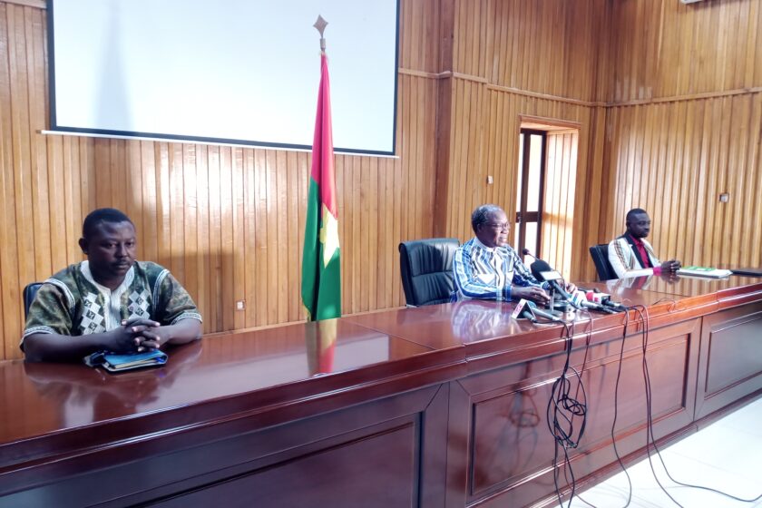 Dans le cadre des préparatifs de la fête du 11 décembre 2025, le Grand chancelier des Ordres Burkinabè, Pingrenoma Zagré a lancé les sessions des Conseils des ordres et des médailles, 1er juillet 2025