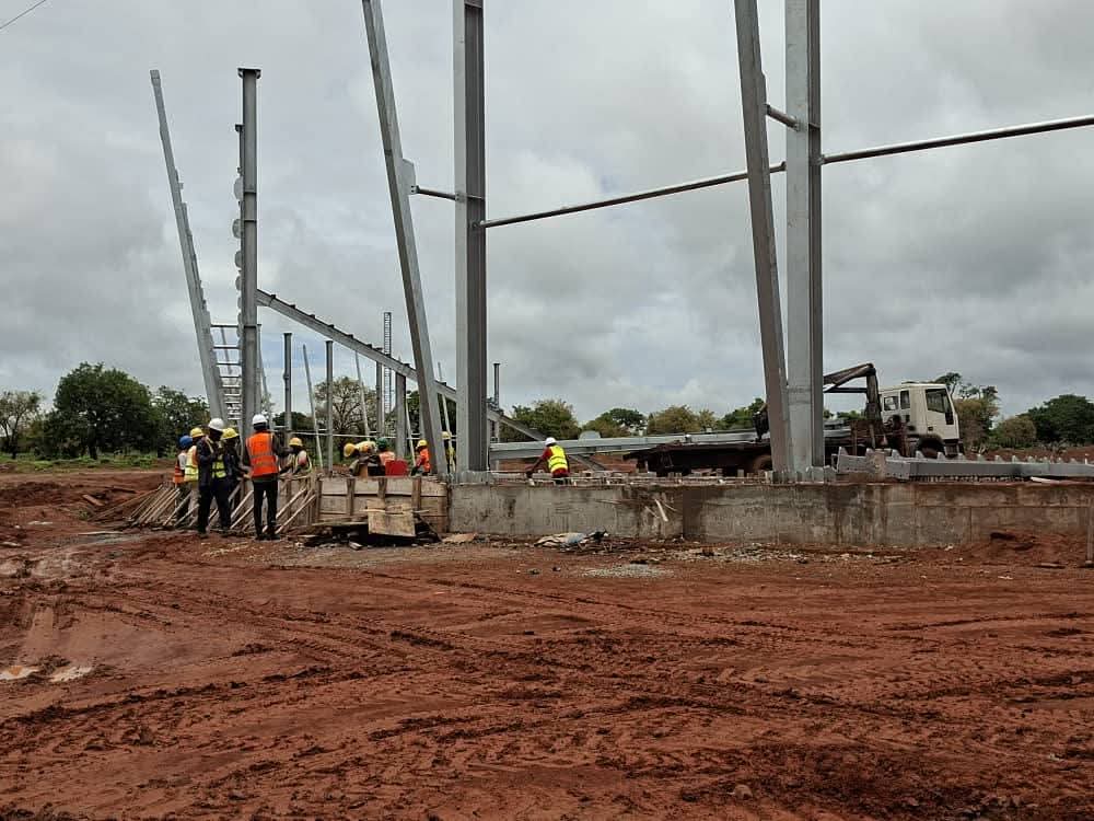 Visite du chantier du stade de 15 000 places de Bobo par la caravane de presse, 8 août 2025