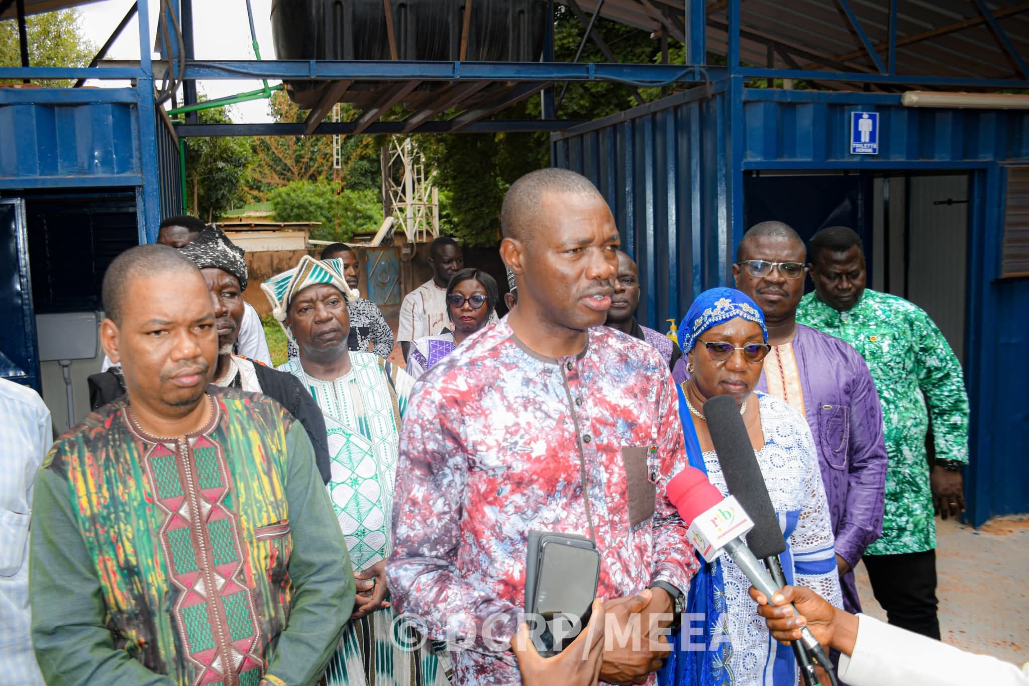 Le ministère chargé de l'Assainissement a remis des toilettes publiques moderne à la commune de Bobo Dioulasso, 18 août 2025