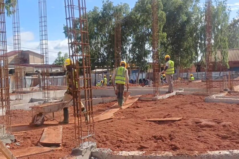 Visite d'une caravane de presse sur le chantier du Centre médical communal de Bobo, 8 août 2025, organisé par le BN-GP